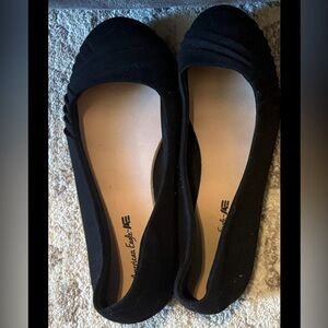 American Eagle Outfitters Classic Black Flats